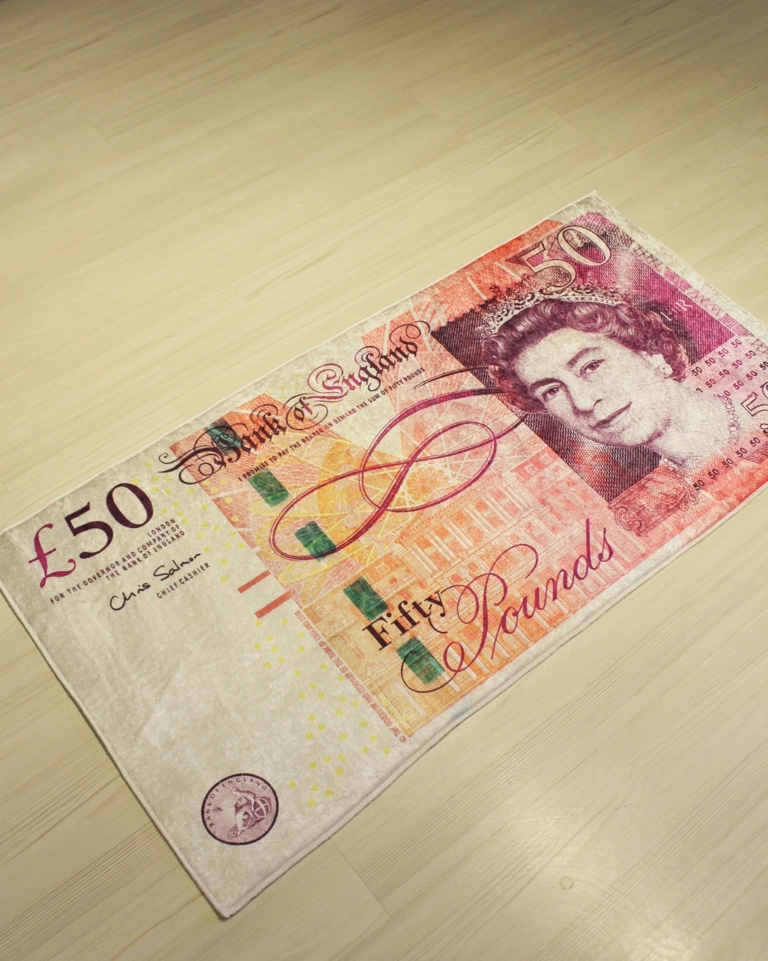 Gerçek 50 Pound Sterlin Şeklinde Kaymaz Taban Dijital Baskı Yıkanabilir Halı3