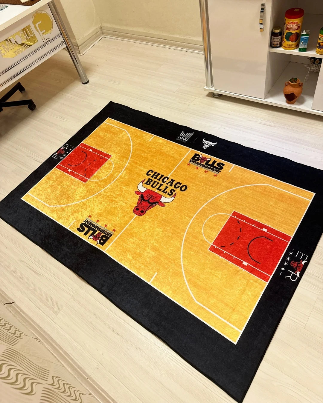 Chicago Bulls NBA Sahası Şeklinde Dijital Baskı Halı – Kaymaz Taban, Yıkanabilir4