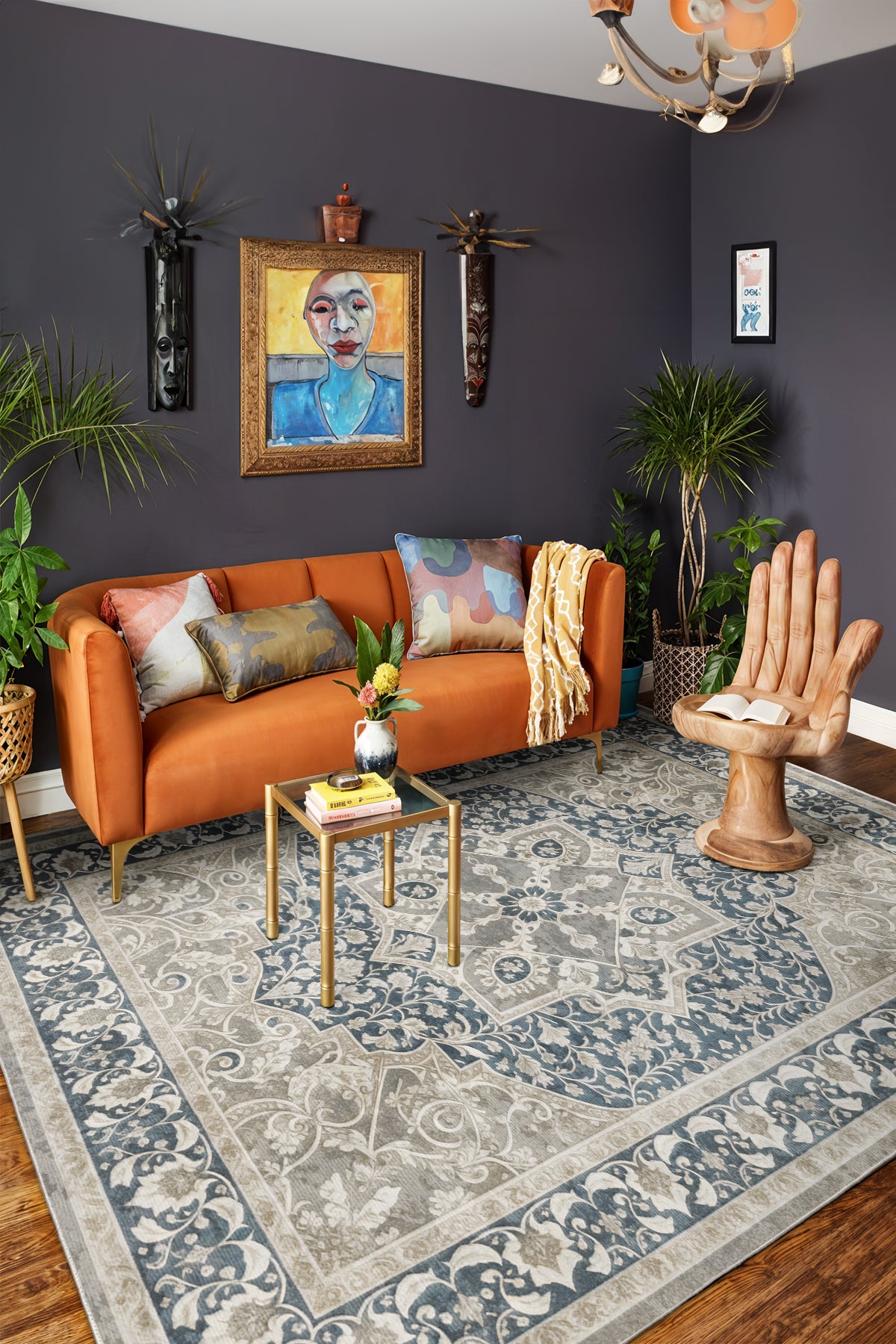 Modern Otantik Siyah-Krem Desenli Salon Halısı – Kaymaz Taban, Makinede Yıkanabilir