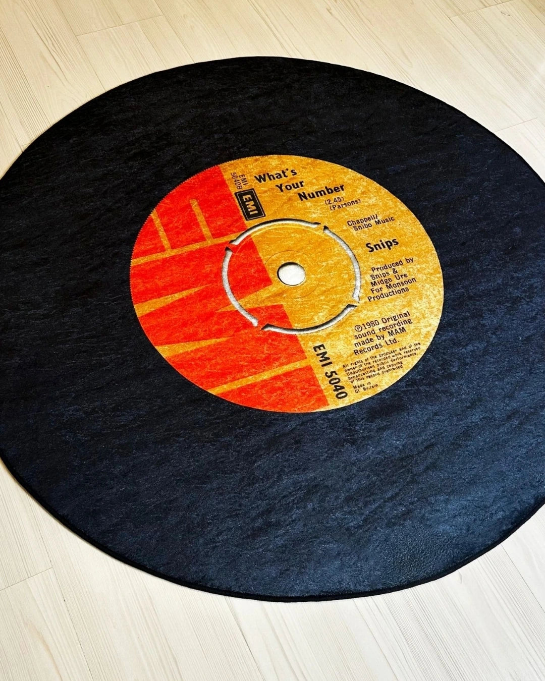 Gerçek Kırmızı Parçalı Taş Plak Şeklinde Kaymaz Taban Dijital Baskı Yıkanabilir Halı4