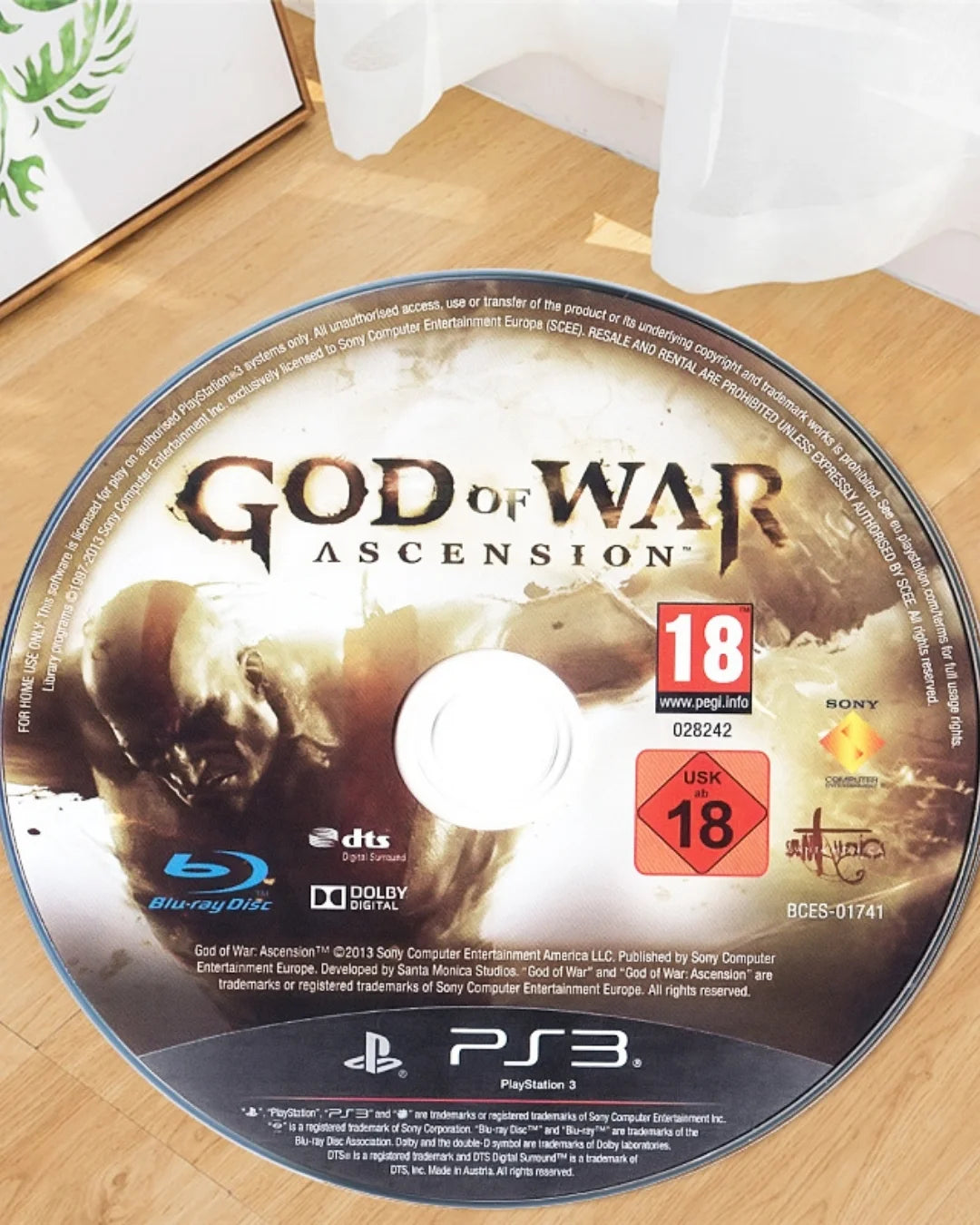 God of War Ascension PS3 CD Tasarımlı Halı – Kaymaz Taban, Süngerli Yüzey, Yıkanabilir1