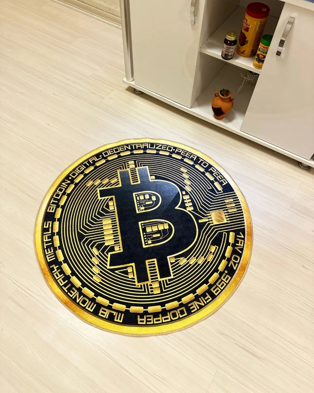 Bitcoin Para Şeklinde Dijital Baskı Halı – Kaymaz Tabanlı, Süngerli Yüzeyli, Yıkanabilir3