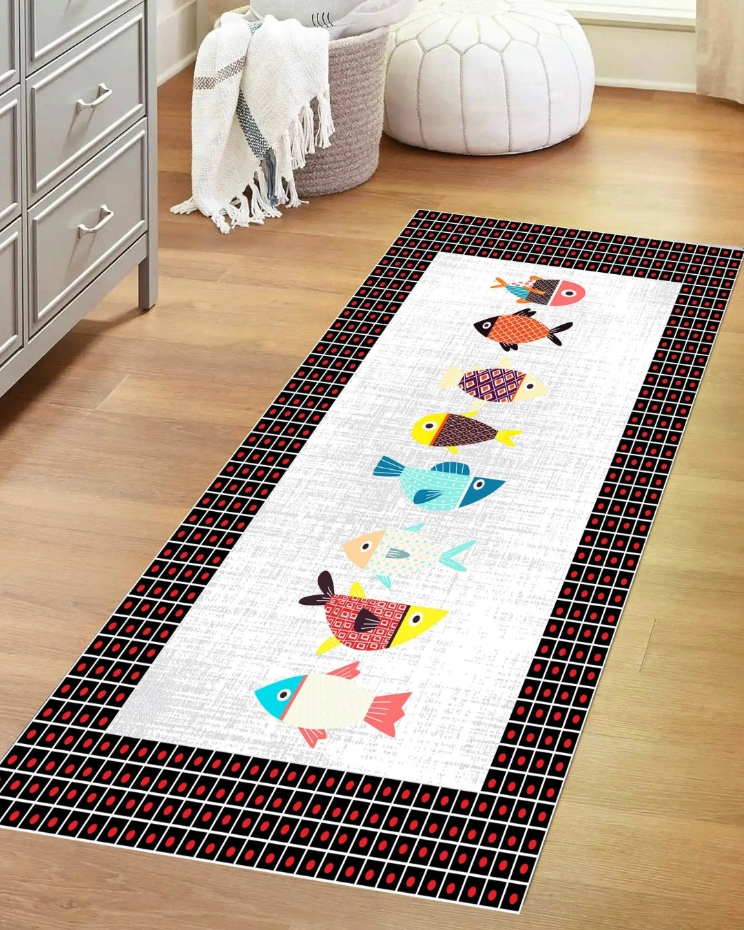 Çerçeveli Balık Motifli Mutfak ve Oda Halısı – Kaymaz Dot Taban, Süngerli Yüzey, Yıkanabilir2