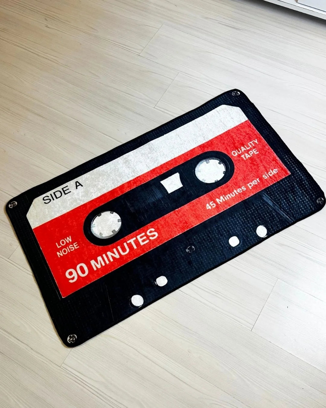 Gerçek Kırmızı Kaset Şeklinde Yıkanabilir Kaymaz Taban Dijital Baskı Halı4