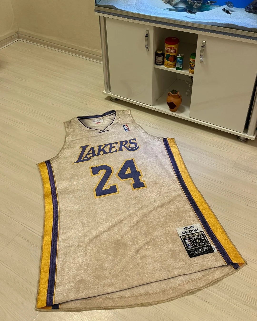 Kobe Bryant Lakers Forması Şeklinde Dijital Baskı Halı – Kaymaz Taban, Yıkanabilir6