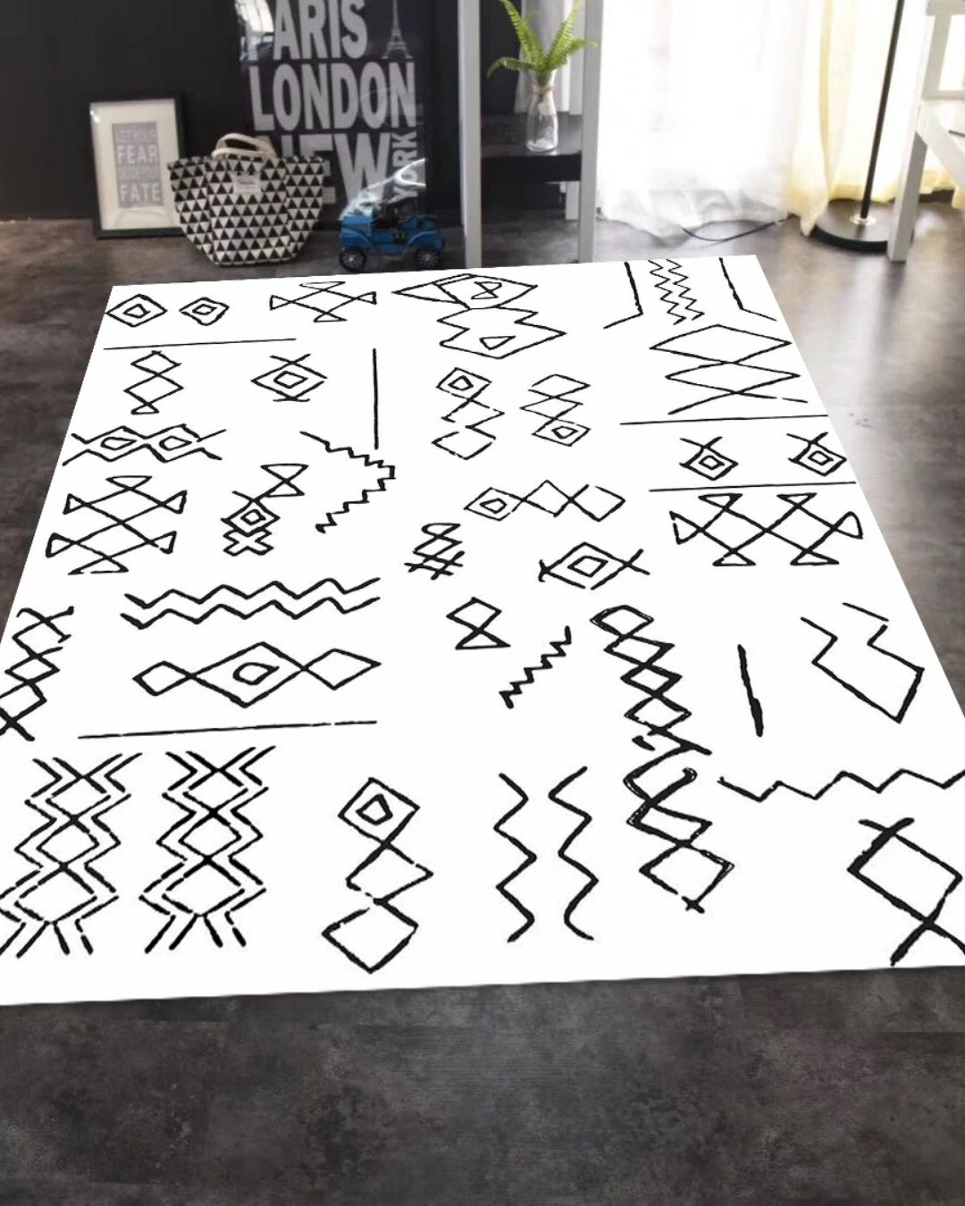 İskandinav Motifli Halı – Kaymaz Taban, Süngerli Yüzey, Makinede Yıkanabilir