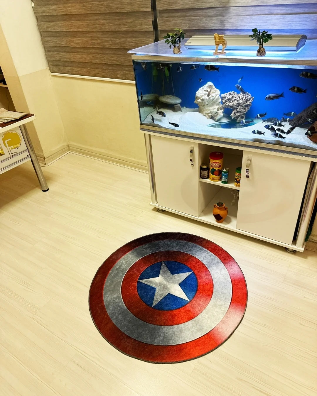 Kaptan Amerika Kalkanı Şeklinde Süngerli Yüzey Kaymaz Taban Dijital Baskı Halı