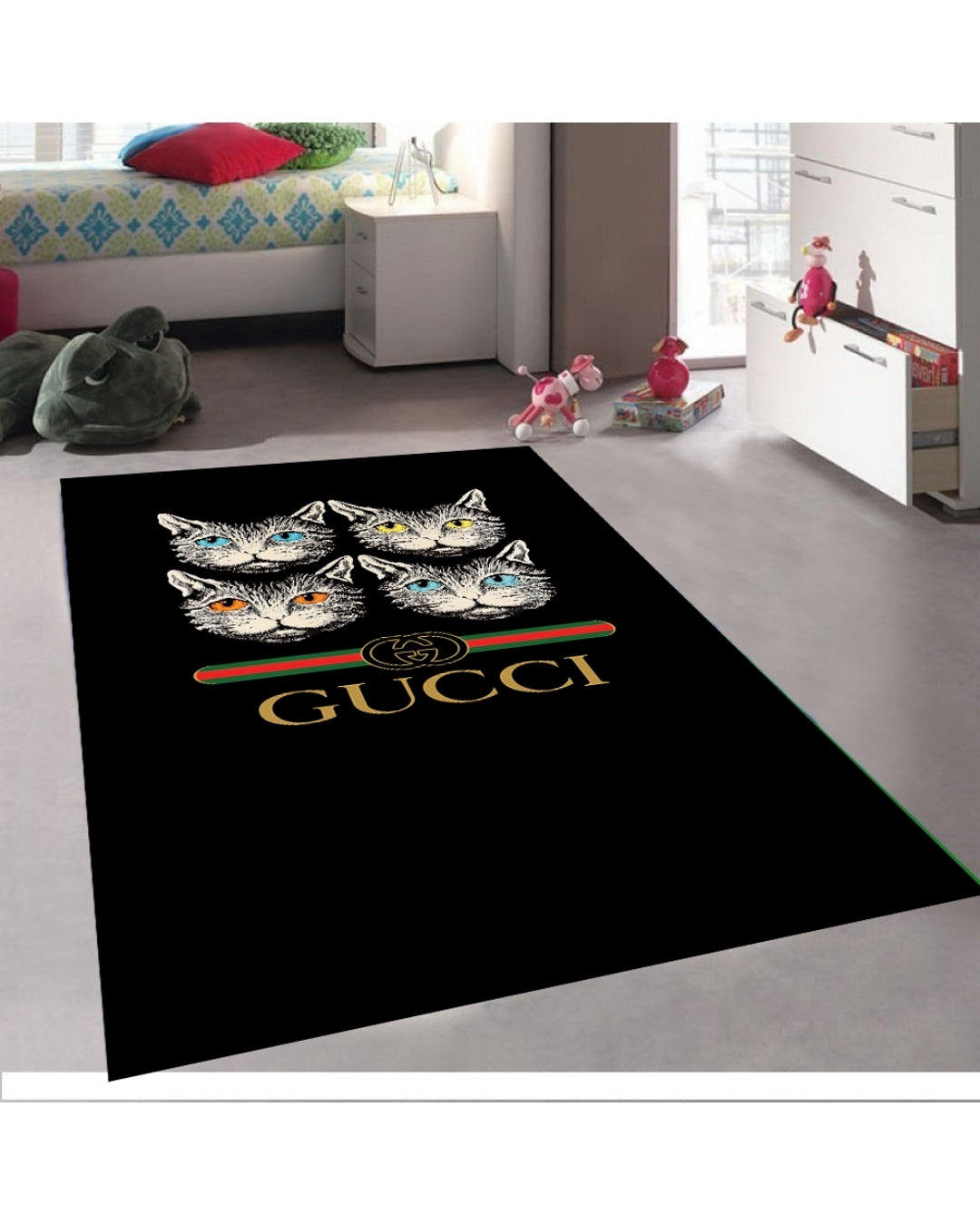 Siyah Zemin Kedili Motif Deri Taban Dijital Baskı Gucci Marka Halı2