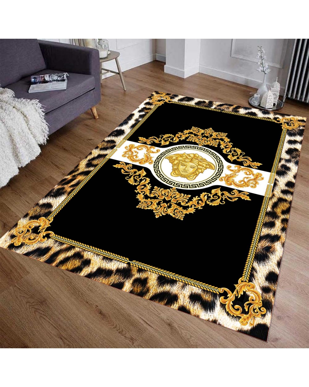 Leopar Desenli Medusa Motifli Versace Halı – Deri Taban, Süngerli Yüzey, Yıkanabilir