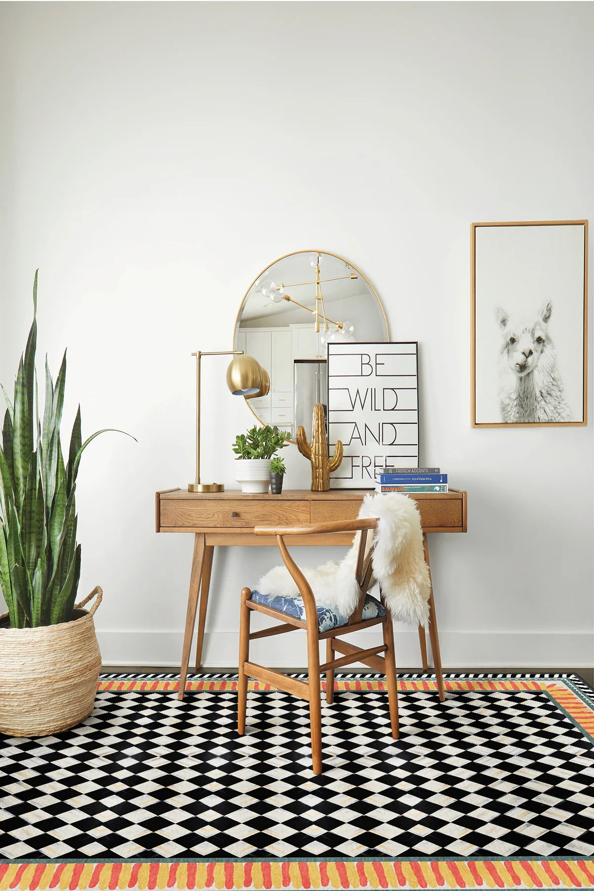 Modern Çerçeve Dama Motif Kaymaz Taban Salon Halısı – Yıkanabilir, Şık ve Konforlu Tasarım ( EMR10- MCK006)