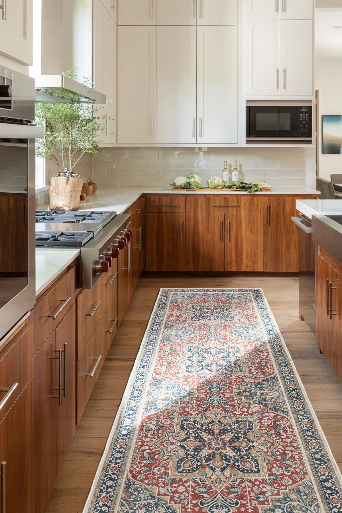 Otantik Kırmızı Motif Kaymaz Taban Salon Halısı – Yıkanabilir, Şık ve Konforlu Tasarım (EMR7-FR46)