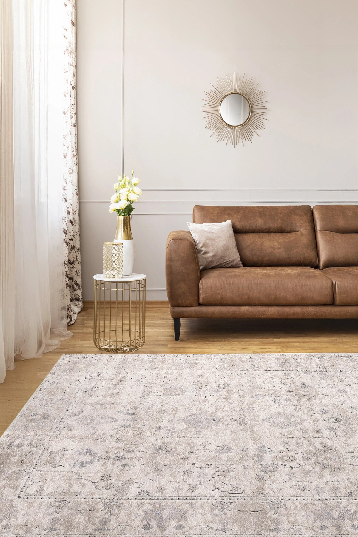 Modern Otantik Krem Desenli Halı – Kaymaz Taban, Süngerli Yüzey, Makinede Yıkanabilir