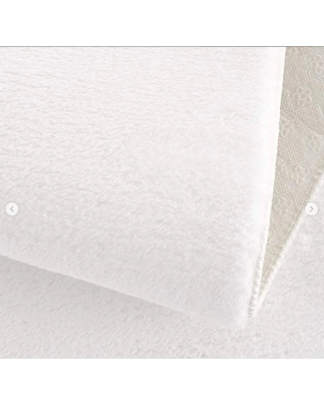 Özel Orijinal Krem Renk Peluş Yüzeyli Kaymaz Taban Peluş Halı3