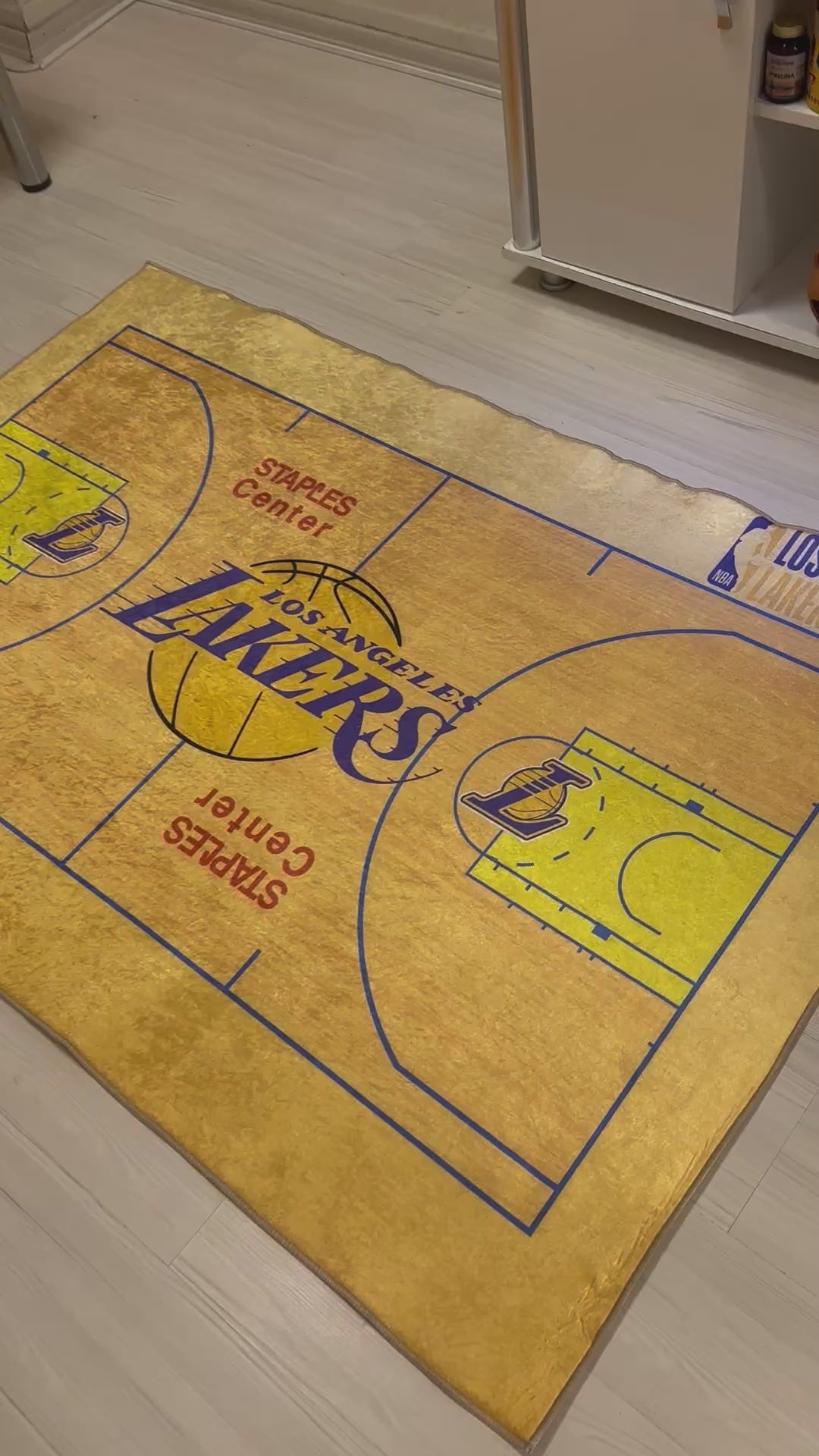 Los Angeles Lakers Sahası Şeklinde Dijital Baskı Halı – Kaymaz Taban, Yıkanabilir6