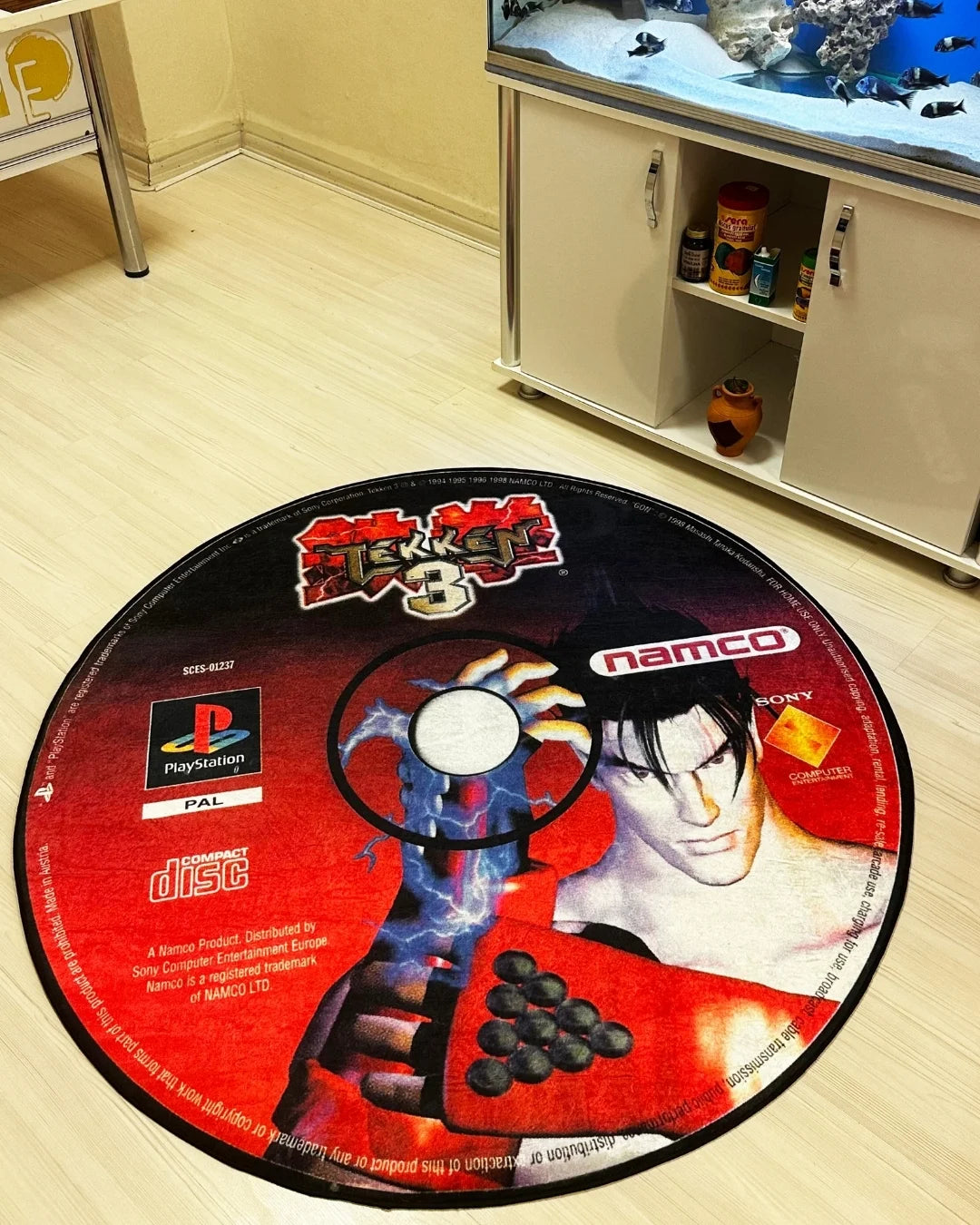 Tekken Oyun CD’si Şeklinde Dijital Baskı Halı – Kaymaz Taban, Yıkanabilir, Gamer Tasarımı6