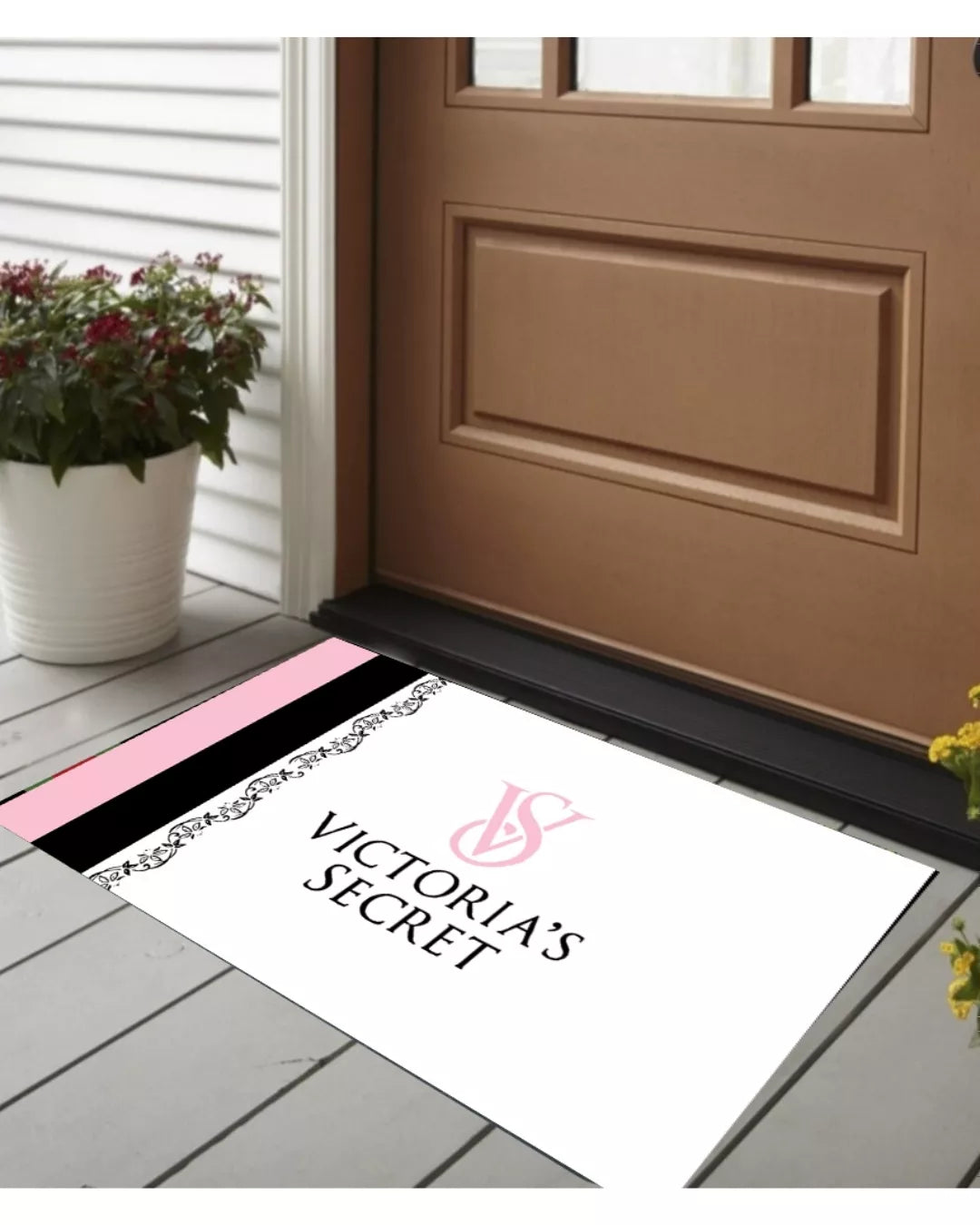 Krem Zemin Pembe Logolu Deri Taban Dijital Baskı Victoria’s Secret Halı / Paspas3